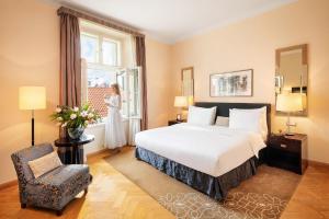 Deluxe King Room room in Mandarin Oriental Prague
