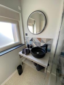 Au pied de la Basilique de Saint Nicolas de port