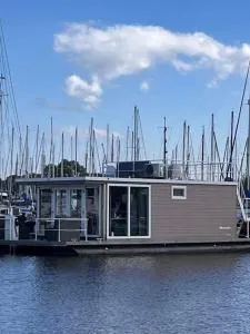 Houseboat Maatrollie NS002 - 蒙尼肯丹