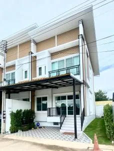 Holiday Home By The Nine Project - Ban Rong