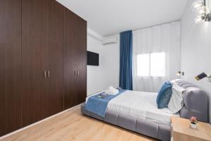 Paradise Apartment with Private Pool & Sea View