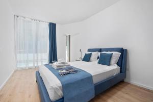 Paradise Apartment with Private Pool & Sea View