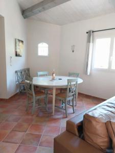 Maisons de vacances Callian - Tres belles Villas, 3 chambres et piscine privee : Maison 3 Chambres 