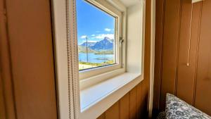 Exclusive and Cosy! Sea and Mountian View - Superfast Wifi, Washer and more included