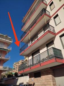 APPARTAMENTO DELIZIOSO CON TERRAZZO IN CENTRO-DELICIOUS APARTMENT WITH TERRACE