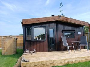 The Zen Den "With Lazy Spa"