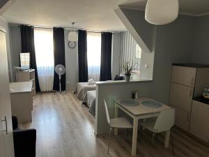 H-T-L Apartamenty Junior