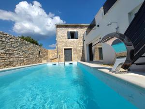Villa Galant with pool & sauna 