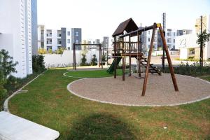 Elcaro Luxury Villas - Urban Taupe 1