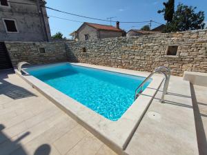 Villa Galant with pool & sauna 