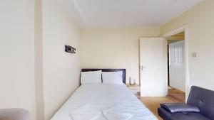 Budget 2 Bedroom Apartment in Paddington