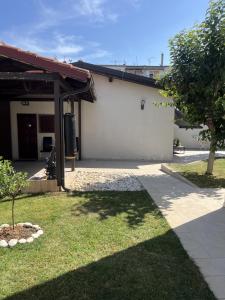 Small house Nea in City Center-with FREE Parking