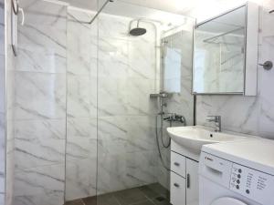 Phaedrus Living Piraeus Abstract Flat