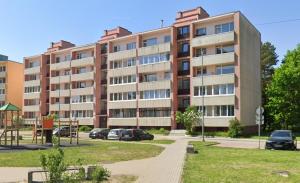 Sunny flat 250m from the beach
