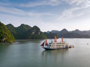 Hanoi Win Hotel & Travel