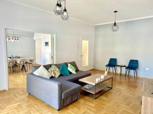 Cozy 3BRs Family Haven near Metro&Acropolis