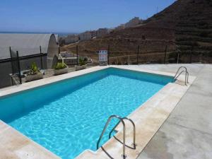 Duplex Precioso con Terraza y Piscina