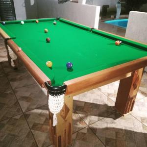Casa com piscina em Esmeraldas MG