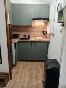 Jolie maisonnette dans résidence avec piscine, clim, lave-linge, lave-vaisselle et WiFi