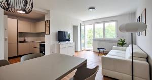 Gregs House Apartments