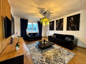 Prater House Mountain View