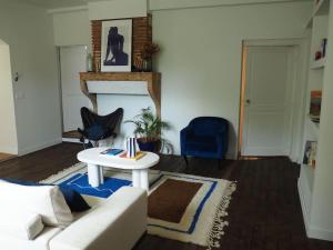 Villas Charmante Grange aux Monts d-Or : photos des chambres
