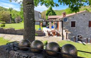 Beautiful Villa Ida & Mirko with pool in Buzet