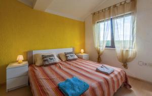 2 Bedroom Amazing Apartment In Zbandaj 