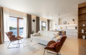 Nice Home In Blato With Wifi