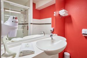 Hotels Ace Hotel Caen Nord Memorial : photos des chambres