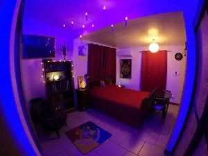 La chambre des sorciers - logement indépendant - Bois-Rouge