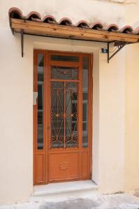 Erato Cosy Apartment by Home SH