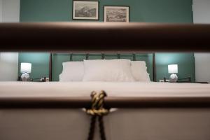 Erato Cosy Apartment by Home SH