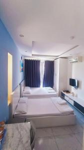 Phòng Gia Đình Có Ban Công (Family Room with Balcony)