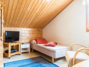 Holiday Home Lauri 4 pieni by Interhome