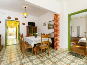 Holiday Home Stella by Interhome