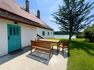 Bezdrevská Bašta - 伏尔塔瓦河畔赫卢博卡