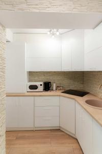 Irinas Premier Properties at Seven Palms, Saturn