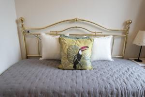 Florentine Jungle large Terrace near the station