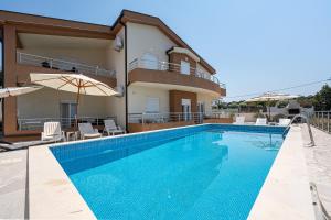 Four Seasons Villa Valentina