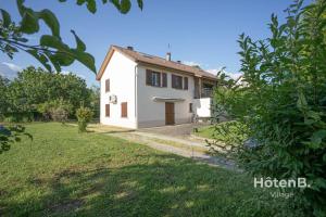Appartements Green Oasis 5-Room Apartment with Large Garden : photos des chambres