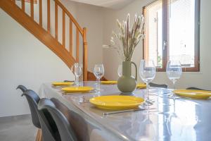 Appartements Green Oasis 5-Room Apartment with Large Garden : photos des chambres