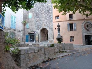 Appartements La tour des remparts : photos des chambres