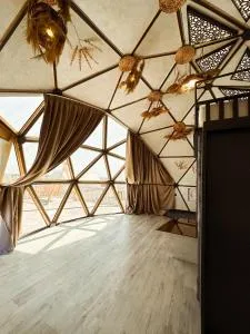 Glam Beach Resort - Zǝ'fǝran