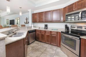 The Oasis 1406 formerly Phoenix West II 1406 condo