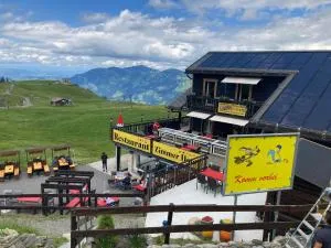 Klewenalp Ausflugs-Ski-Pistenhotel Klewenstock - Wirzweli