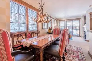 Westridge Condo 27 - Gimlet