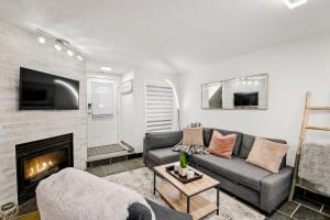 Whistler Village, Private Hot Tub, Free Parking