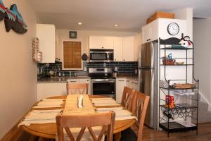 Indian Springs Condo 2415