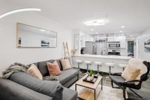 Whistler Village, Private Hot Tub, Free Parking